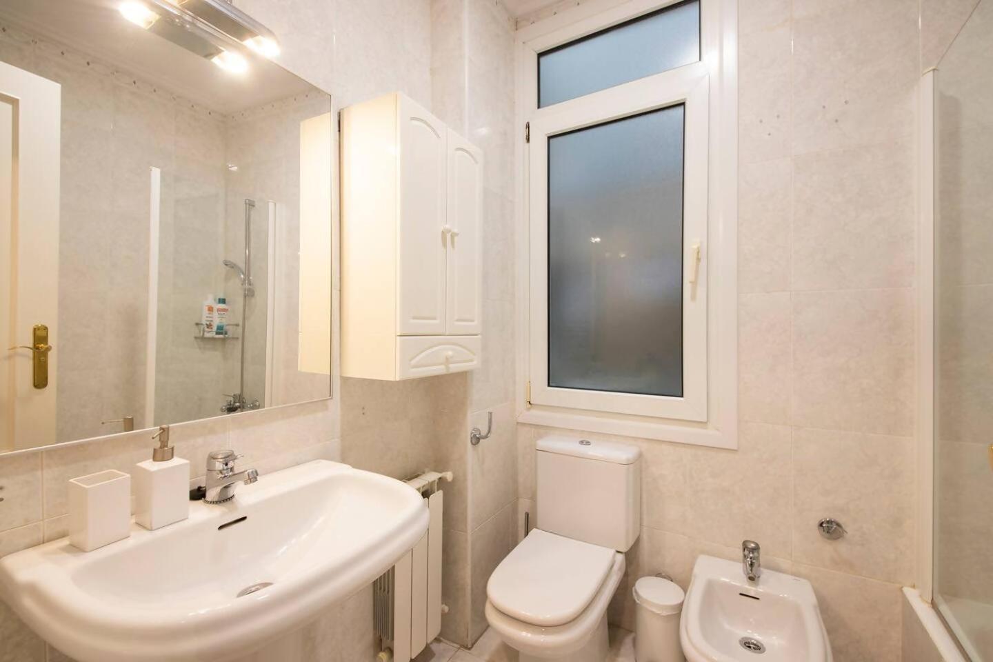 Apartamento En El Corazon De La Ciudad Con Parking San Sebastian Exterior photo